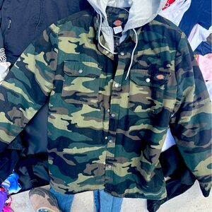 Size S but these runs big